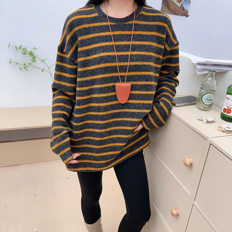 New Arrival Plus Velvet Rabbit Fur Plush Striped Long Sleeve T-shirt - Casual, Loose, Lazy Style for Autumn/Winter One Size Fits 45-80 kg
New Arrival Plus Velvet Rabbit Fur Plush Striped Long Sleeve T-shirt - Casual, Loose, Lazy Style for Autumn/Winter One Size Fits 45-80 kg