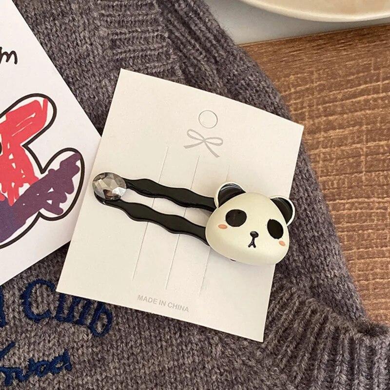Заколка для волос с милой пандой, изысканные заколки со стразами, заколки, зажимы для волос, головные уборы для женщин и девочек, модные аксессуары для волос
Заколка для волос с милой пандой, изысканные заколки со стразами, заколки, зажимы для волос, головные уборы для женщин и девочек, модные аксессуары для волос