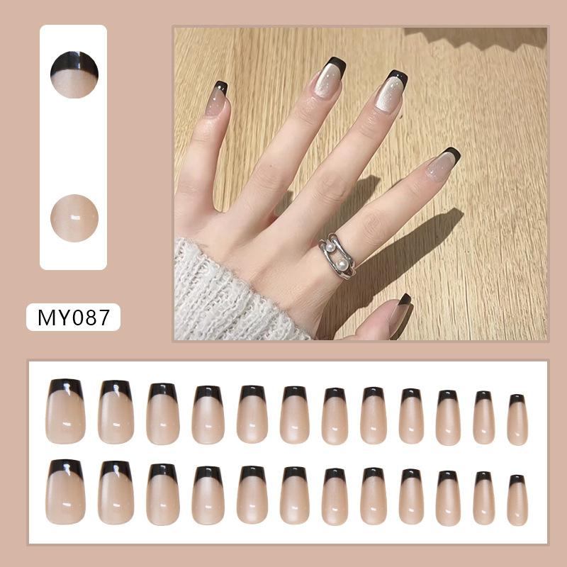 Cat s eye wearing nail piece, solid color, black, French removable nail manicure piece, simple fine flash nail patch 24 pieces
Cat s eye wearing nail piece, solid color, black, French removable nail manicure piece, simple fine flash nail patch 24 pieces