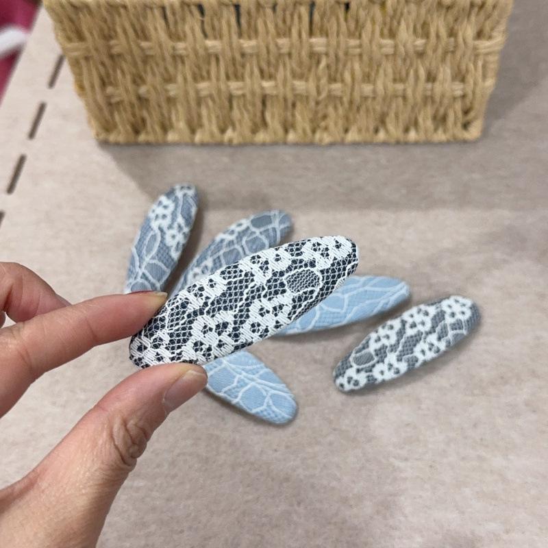 Korean Style Plaid Floral Baby Hair Clips for Girls - Cute, Luxurious Hair Accessories чёрный/синий
Korean Style Plaid Floral Baby Hair Clips for Girls - Cute, Luxurious Hair Accessories чёрный/синий