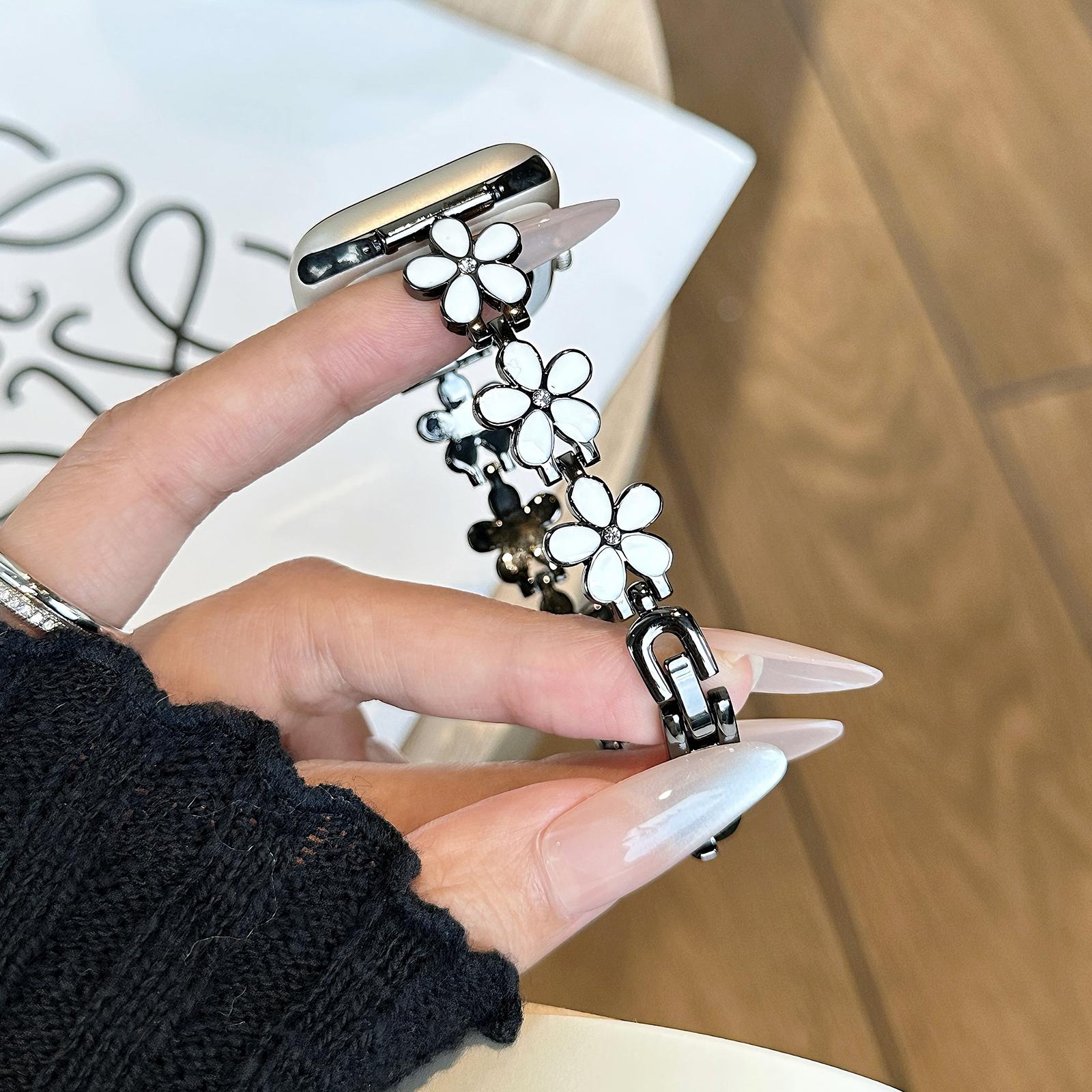 Watch Band for Apple Watch Series 10 9 8 7 SE 6 5 4 3 2 1 42mm 41mm 40mm 38mm Flower Design Zinc Alloy Wrist Strap As shown Q
Watch Band for Apple Watch Series 10 9 8 7 SE 6 5 4 3 2 1 42mm 41mm 40mm 38mm Flower Design Zinc Alloy Wrist Strap As shown Q