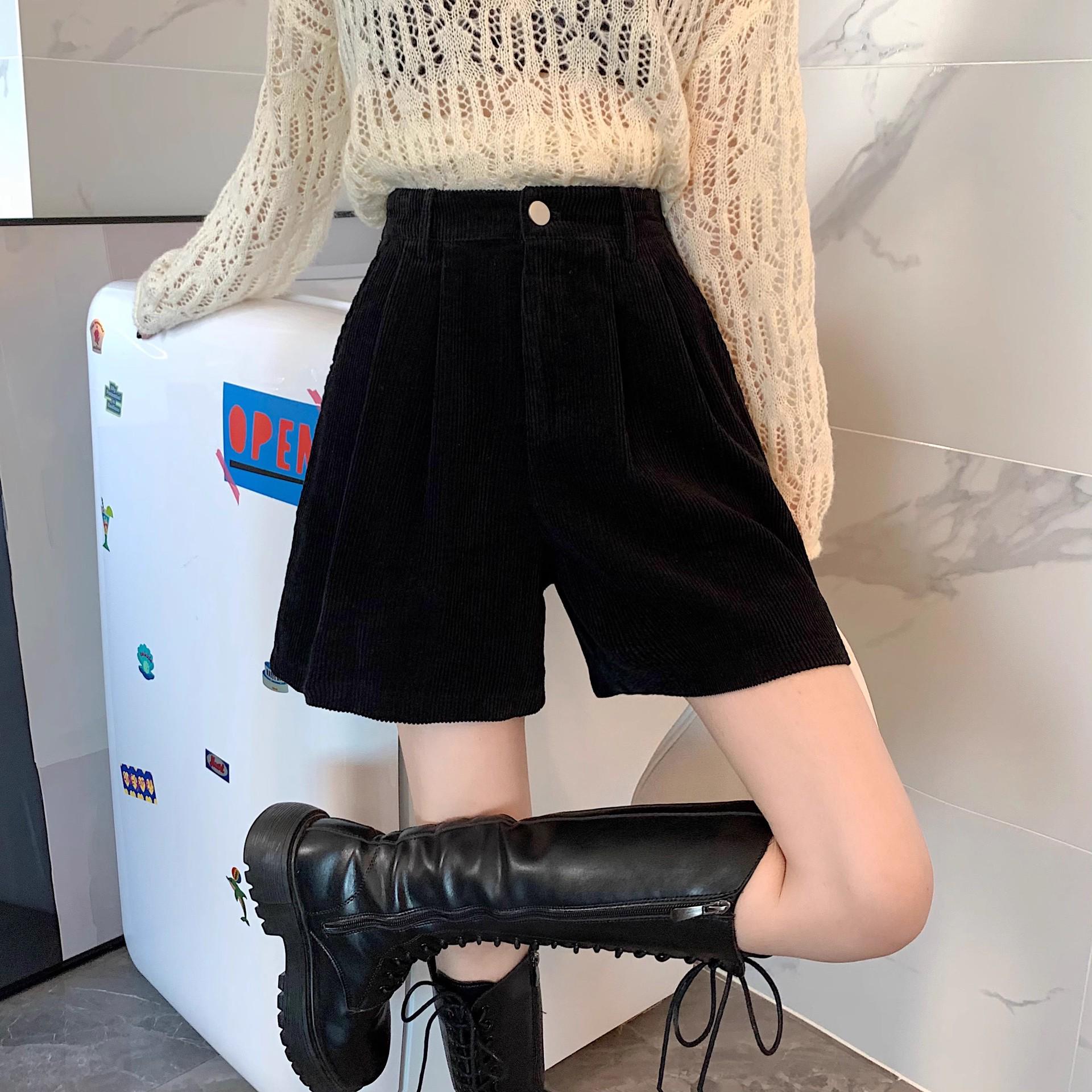 2024 Autumn/Winter Women s Corduroy A-line Shorts - Loose Slimming Wide-Leg Pants for Casual Wear with Boots. XS (70-80 lbs)
2024 Autumn/Winter Women s Corduroy A-line Shorts - Loose Slimming Wide-Leg Pants for Casual Wear with Boots. XS (70-80 lbs)