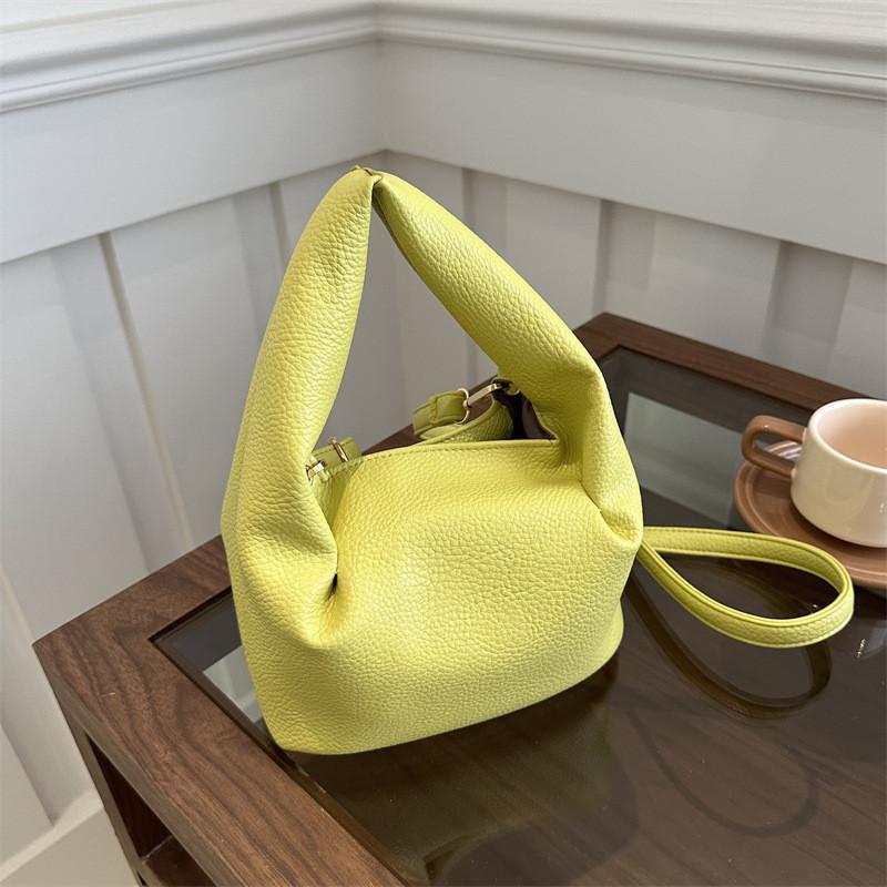 Modern Trendy Crinkled Handbag In White Pink Khaki Black Green Perfect For Daily Use Small зелений
Modern Trendy Crinkled Handbag In White Pink Khaki Black Green Perfect For Daily Use Small зелений