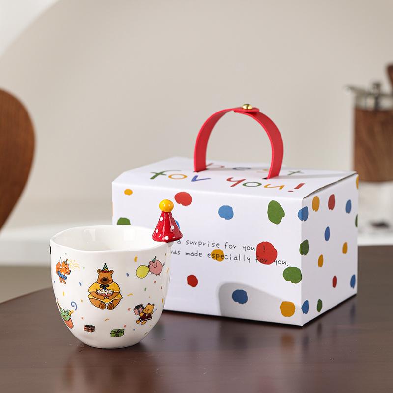 Шляпа Кружка Мультяшная Керамическая Кружка Милая Кружка Подарок на День Рождения Кружка для Пары Креативная Кружка 280ml
Шляпа Кружка Мультяшная Керамическая Кружка Милая Кружка Подарок на День Рождения Кружка для Пары Креативная Кружка 280ml