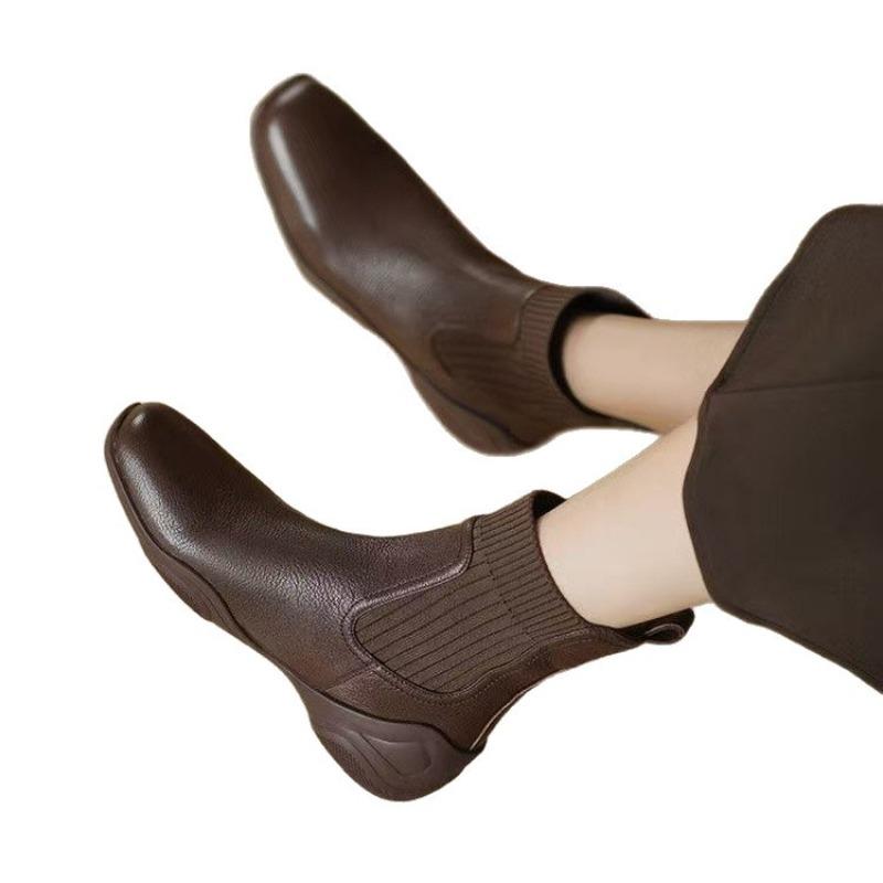 Женские ботинки на мягкой подошве со спортивной подошвой, новые осенне-зимние ботинки для женщин, обувь на плоской подошве 40 коричневый
Женские ботинки на мягкой подошве со спортивной подошвой, новые осенне-зимние ботинки для женщин, обувь на плоской подошве 40 коричневый