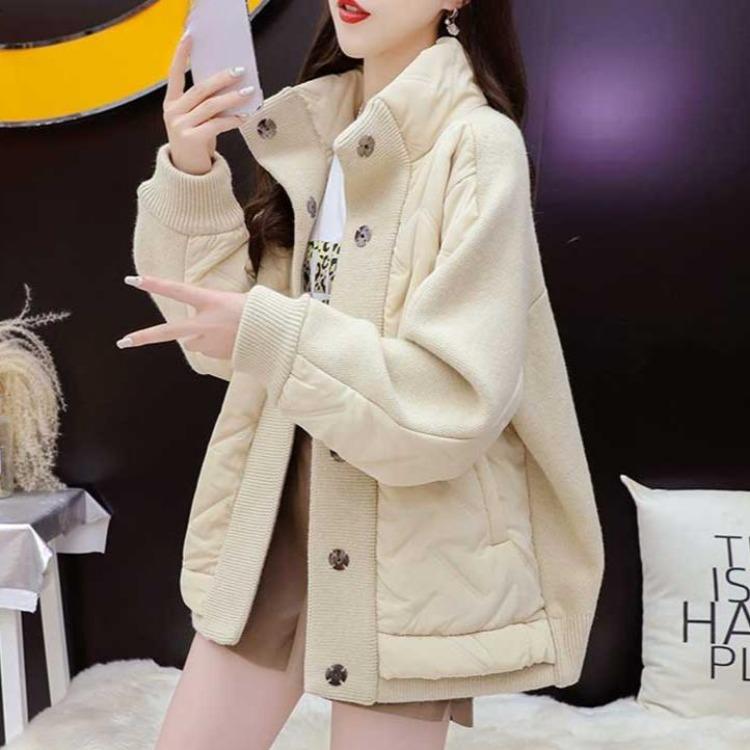 New Winter Women Knitted Sweater Coat Patchwork Wadded Loose Jacket Fake Two Piece Style One Size бежевий
New Winter Women Knitted Sweater Coat Patchwork Wadded Loose Jacket Fake Two Piece Style One Size бежевий