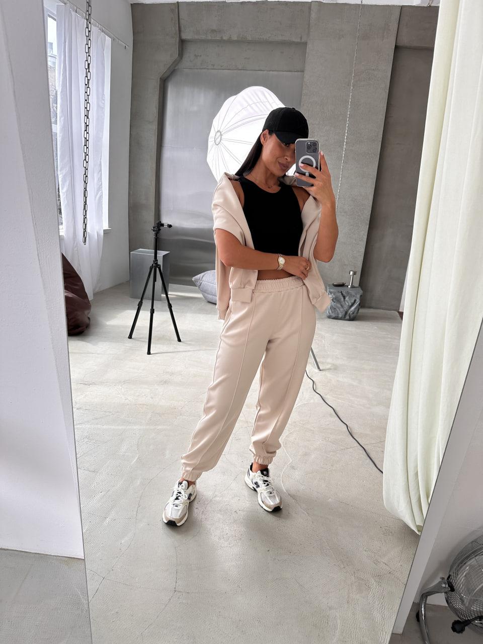 Women s PEONY Joggers 56-58 Pink (2208243-56-58:351) 5XL рожевий
Women s PEONY Joggers 56-58 Pink (2208243-56-58:351) 5XL рожевий