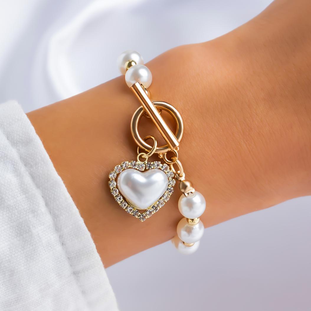Ingemark Korean Fashion Heart Imitation Pearl Chain Bracelets for Women Wed Kpop OT Buckle Pendant Bangles Couple Hand Jewelry
Ingemark Korean Fashion Heart Imitation Pearl Chain Bracelets for Women Wed Kpop OT Buckle Pendant Bangles Couple Hand Jewelry