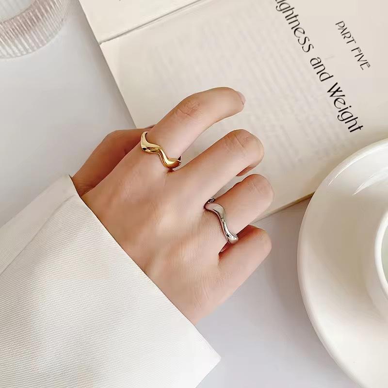 Titanium Steel Wave Ring for Women Curved Open Band Adjustable Ring Minimalist Ins Style Statement Jewelry for Daily Gift 2
Titanium Steel Wave Ring for Women Curved Open Band Adjustable Ring Minimalist Ins Style Statement Jewelry for Daily Gift 2