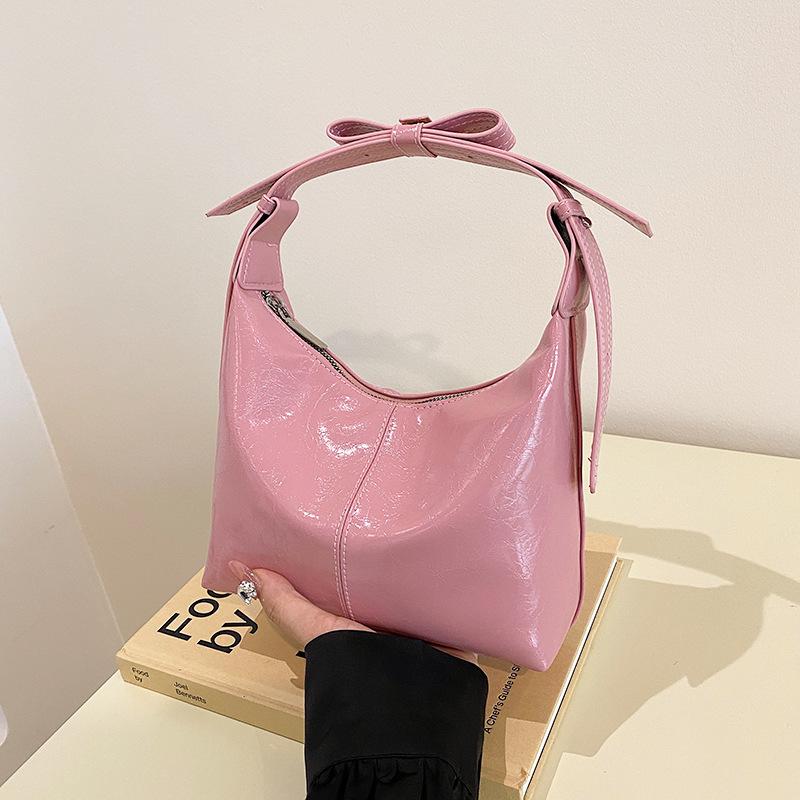 Цього року популярні сумки великої місткості, жіночі сумки, осінні однотонні сумки на плече 2024 під пахвами, а також модні дорожні сумки. рожевий
Цього року популярні сумки великої місткості, жіночі сумки, осінні однотонні сумки на плече 2024 під пахвами, а також модні дорожні сумки. рожевий