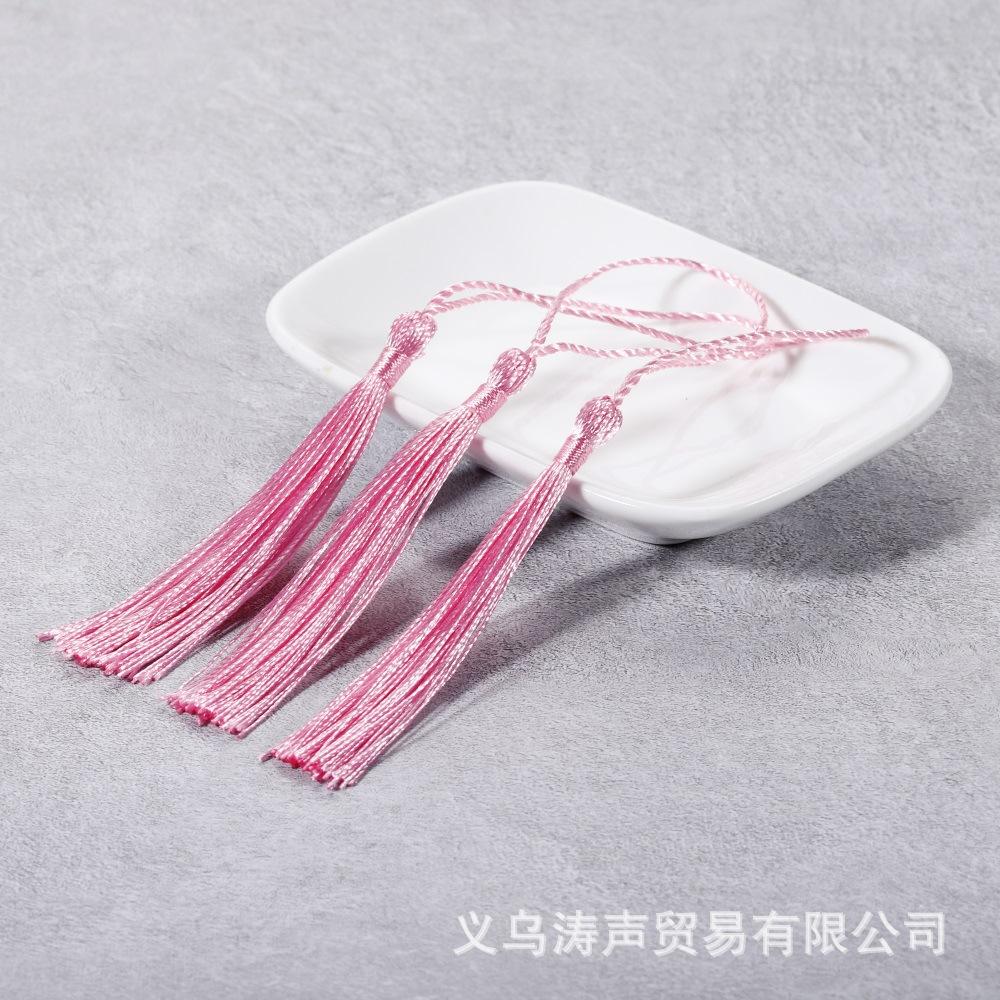 Decorative Small Tassel Pendant for Crafting Jewelry Accessories Home Decorations and DIY Projects with Durable Thread Material and Classic Design One Size
Decorative Small Tassel Pendant for Crafting Jewelry Accessories Home Decorations and DIY Projects with Durable Thread Material and Classic Design One Size