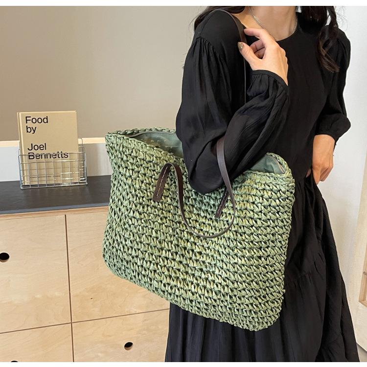 Straw bag New beach woven straw bag Shoulder women s bag Simple large-capacity leisure vacation travel bag
Straw bag New beach woven straw bag Shoulder women s bag Simple large-capacity leisure vacation travel bag