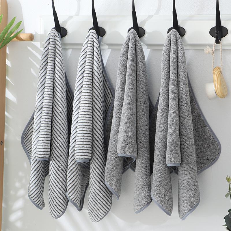 Japanese towels Bamboo charcoal fiber face towels Water-absorbing household thickened, soft and embroidered 35 * 75cm towel
Japanese towels Bamboo charcoal fiber face towels Water-absorbing household thickened, soft and embroidered 35 * 75cm towel