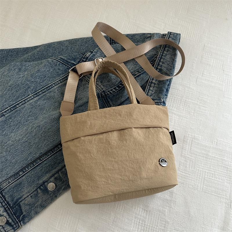 New Simple Children s Bag Premium Texture Girls Portable Messenger Bag Outdoor Sports Boys Shoulder Bag Tide
New Simple Children s Bag Premium Texture Girls Portable Messenger Bag Outdoor Sports Boys Shoulder Bag Tide