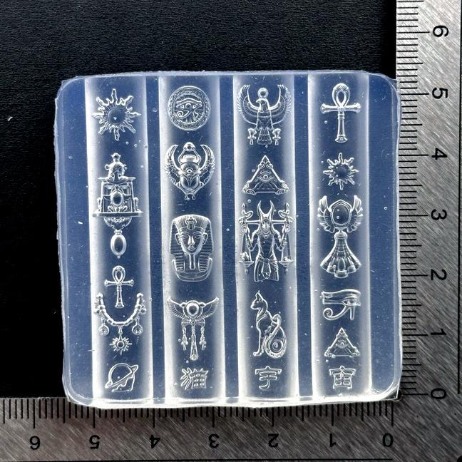 Форма для Хэллоуина Десерта Кружево Звезда Сердце Рыбий Хвост Кролик Nail art mold
Форма для Хэллоуина Десерта Кружево Звезда Сердце Рыбий Хвост Кролик Nail art mold
