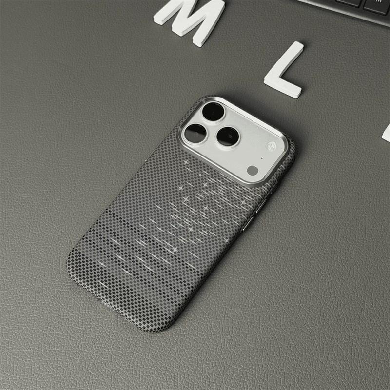 Kevlar Carbon Fiber Magnetic Protective Case for iPhone 17 Pro Max iPhone 16 Pro
Kevlar Carbon Fiber Magnetic Protective Case for iPhone 17 Pro Max iPhone 16 Pro