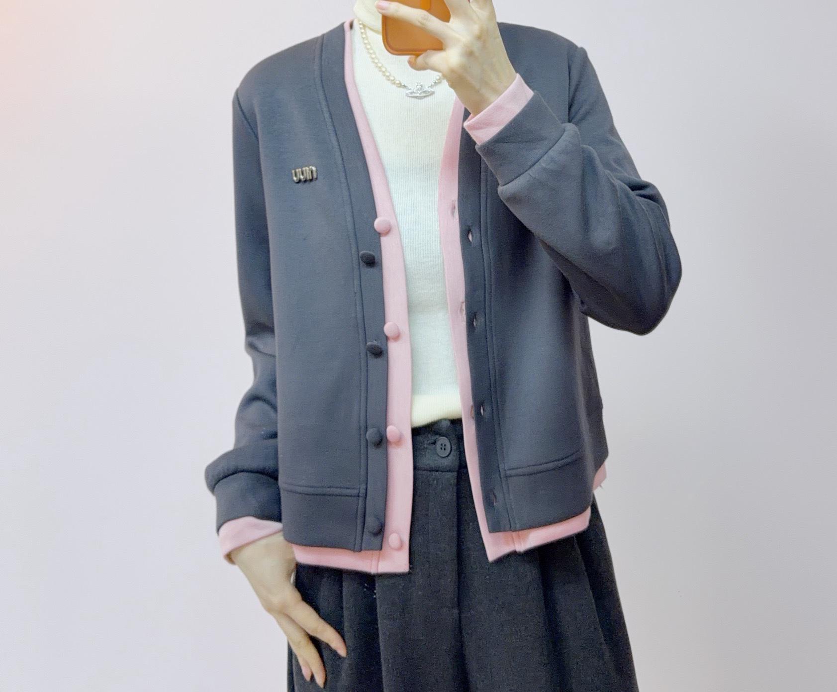 2026 Spring New Korean V-Neck Color Block Two-Piece Style Top M (45-55 kg) сірий колір
2026 Spring New Korean V-Neck Color Block Two-Piece Style Top M (45-55 kg) сірий колір
