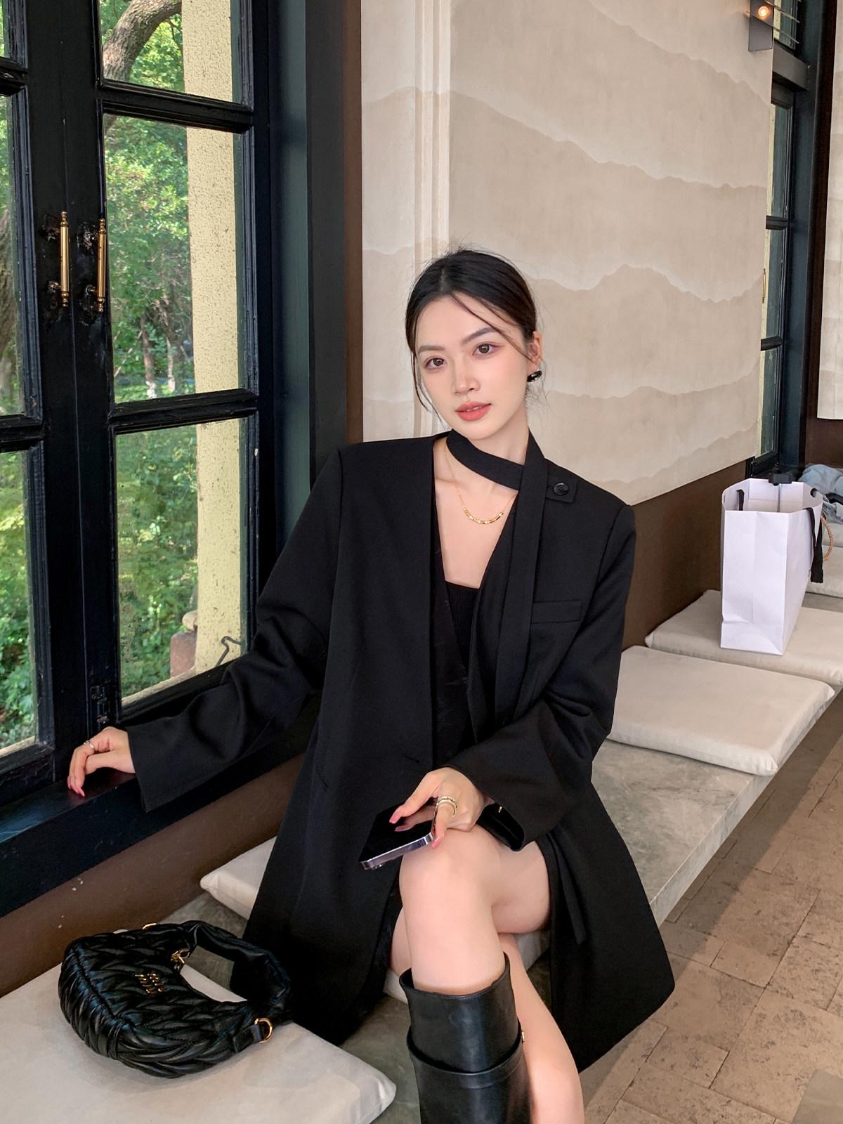 2026 New Women’s Mid-Length Suit Jacket - High-End Spring/Autumn Style 4XL чорний
2026 New Women’s Mid-Length Suit Jacket - High-End Spring/Autumn Style 4XL чорний