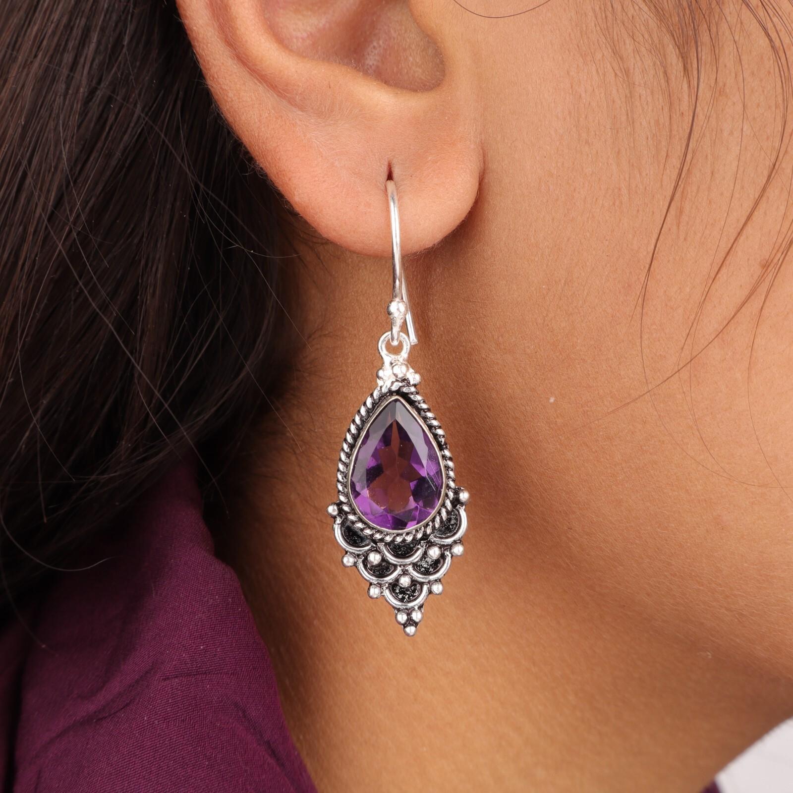 Natural Amethyst Gemstone 925 Sterling Silver Jewelry Handcrafted Earrings 1.9 EE-85-2
Natural Amethyst Gemstone 925 Sterling Silver Jewelry Handcrafted Earrings 1.9 EE-85-2