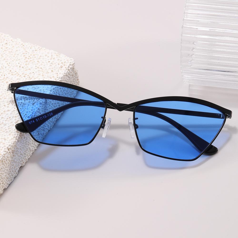 Vintage Stylish Sun Glasses Man Outdoor Activity UV Protection Women s Sun Glass Holiday Travelling Sunglasses Men
Vintage Stylish Sun Glasses Man Outdoor Activity UV Protection Women s Sun Glass Holiday Travelling Sunglasses Men