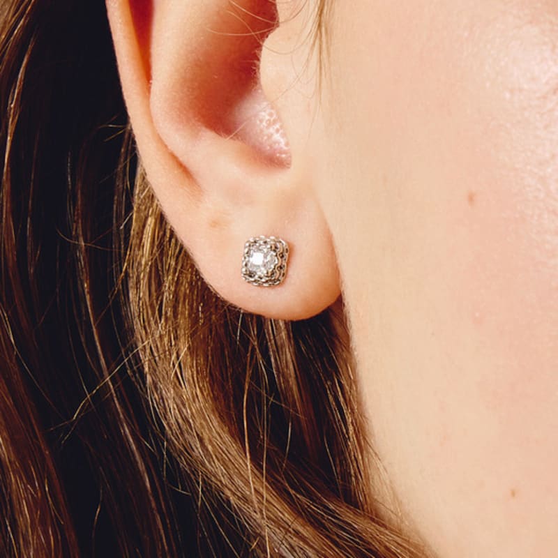noonoo fingers Vivian Earrings WHITE GOLD
noonoo fingers Vivian Earrings WHITE GOLD