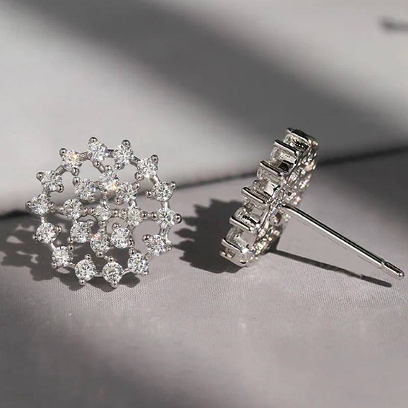 Huitan Simple Versatile Women Minialist Stud Earrings for Daily Party Trendy Hollow Design Accessories Full Shiny CZ Zircon
Huitan Simple Versatile Women Minialist Stud Earrings for Daily Party Trendy Hollow Design Accessories Full Shiny CZ Zircon
