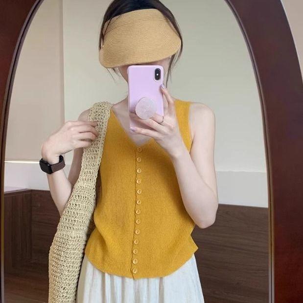 Chic Yellow Sleeveless Camisole for Women - Summer 2026 Concert Style Small (80-95) жёлтый
Chic Yellow Sleeveless Camisole for Women - Summer 2026 Concert Style Small (80-95) жёлтый