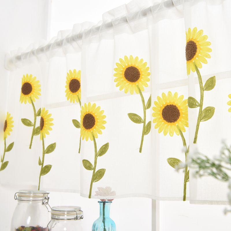 Short Sheer Curtain Flat Window Pastoral Style Bellis Perennis Embroidered Washable Gauze Curtains Panels Kitchen Balcony Home Decoration 50*100cm 1pcs
Short Sheer Curtain Flat Window Pastoral Style Bellis Perennis Embroidered Washable Gauze Curtains Panels Kitchen Balcony Home Decoration 50*100cm 1pcs