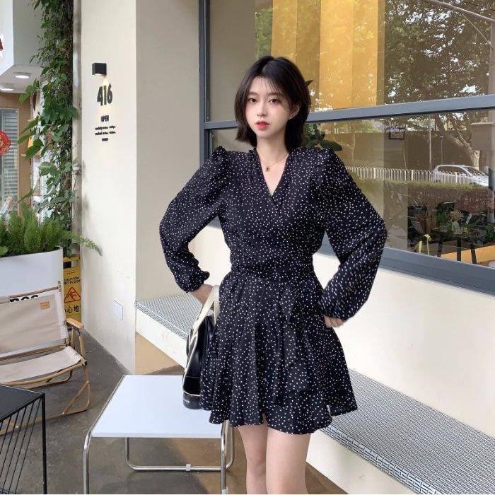 Women s Polka Dot V-Neck Chiffon Dress - Long Sleeves, Puff Shoulders, Autumn Short A-Line Skirt, Waist-Cinching Elegance Large чёрный
Women s Polka Dot V-Neck Chiffon Dress - Long Sleeves, Puff Shoulders, Autumn Short A-Line Skirt, Waist-Cinching Elegance Large чёрный