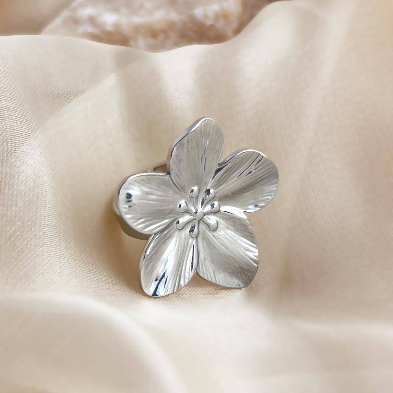 Fashion Exaggerated Metal Flower Shaped Rings for Women Simple Texture Gold Silver Color Adjustable Finger Ring Party Jewelry resizable
Fashion Exaggerated Metal Flower Shaped Rings for Women Simple Texture Gold Silver Color Adjustable Finger Ring Party Jewelry resizable