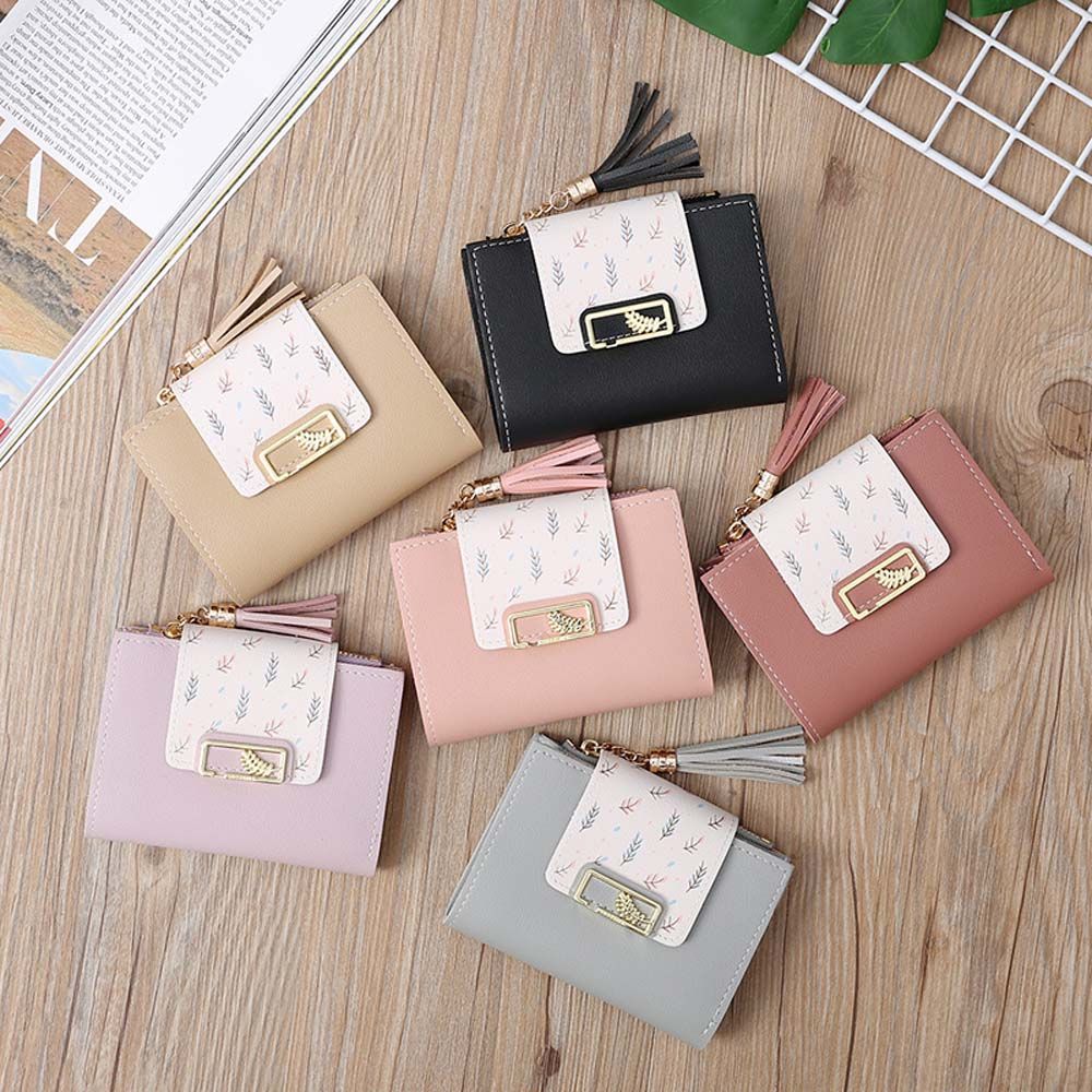PU Leather Tassel Pendant Clutch Bag Korean Money Bag Women Wallets Small Coin Purse Card Holders серый
PU Leather Tassel Pendant Clutch Bag Korean Money Bag Women Wallets Small Coin Purse Card Holders серый