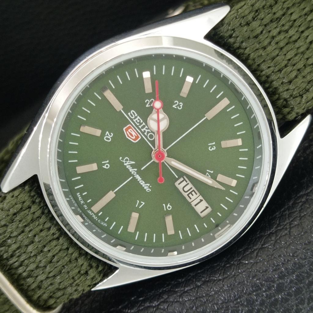 REFURBISHED VINTAGE SEIKO 5 AUTOMATIC 6309A JAPAN MENS GREEN WATCH a442782-1
REFURBISHED VINTAGE SEIKO 5 AUTOMATIC 6309A JAPAN MENS GREEN WATCH a442782-1