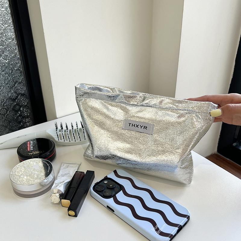 High-Appearance Large-Capacity Lotion & Toner Storage Bag, Cosmetic Lipstick Organizer, Portable Handheld Toiletry Waterproof білий
High-Appearance Large-Capacity Lotion & Toner Storage Bag, Cosmetic Lipstick Organizer, Portable Handheld Toiletry Waterproof білий