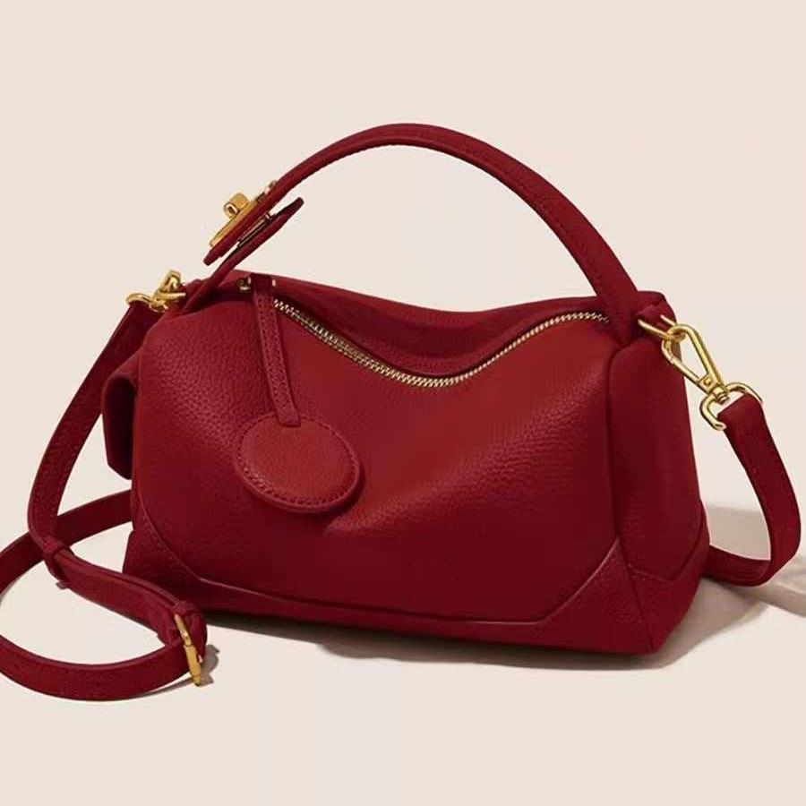 Retro Red Pillow Bag for Women Temperament Bridal Wedding Handbags French Texture Soft PU Single Shoulder Crossbody Bags (20cm<Max Length<30cm) красный
Retro Red Pillow Bag for Women Temperament Bridal Wedding Handbags French Texture Soft PU Single Shoulder Crossbody Bags (20cm<Max Length<30cm) красный