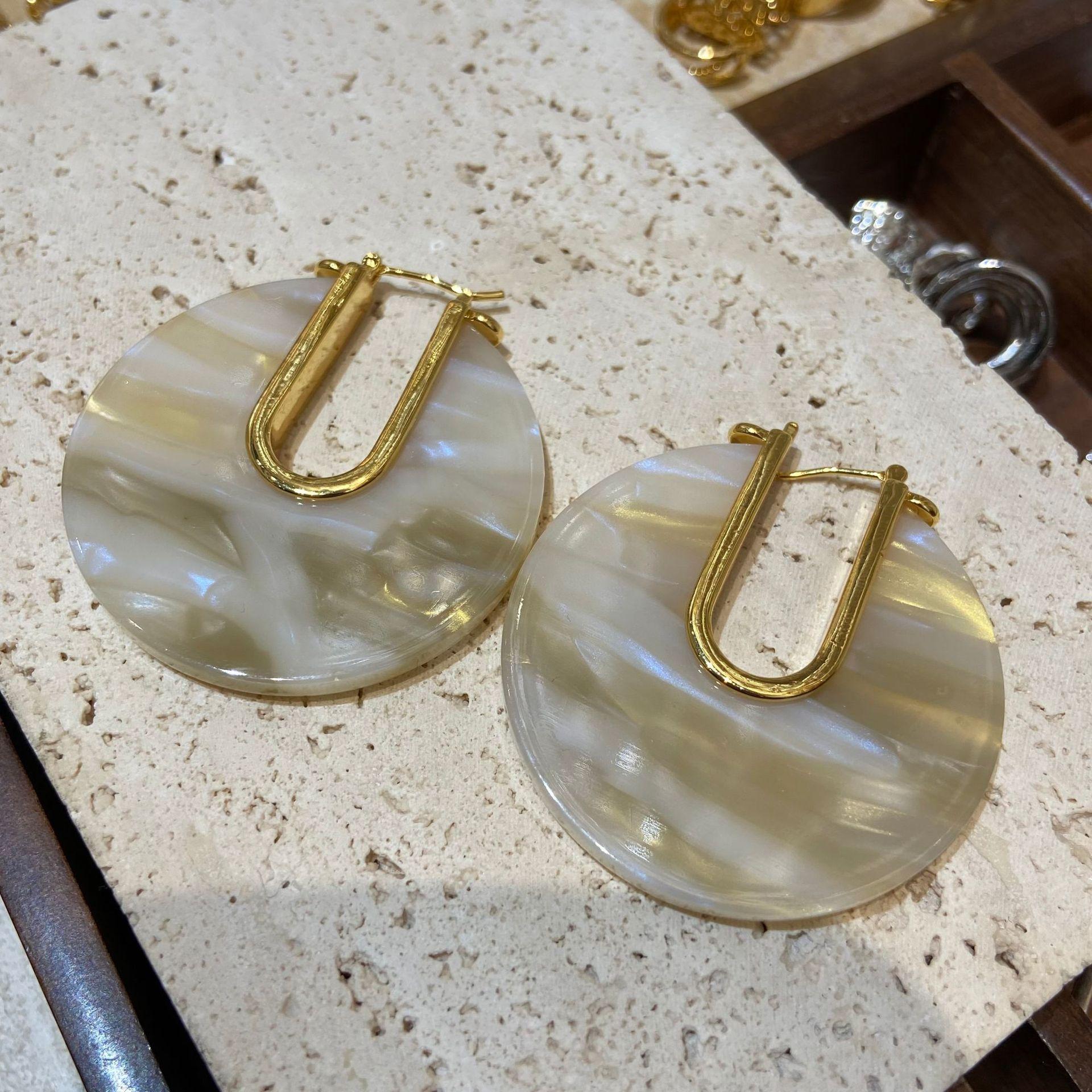 Large Disc Acrylic Resin Earrings Buckle Symphony Texture Niche Design Advanced Sense Daily Temperament Versatile Unique
Large Disc Acrylic Resin Earrings Buckle Symphony Texture Niche Design Advanced Sense Daily Temperament Versatile Unique