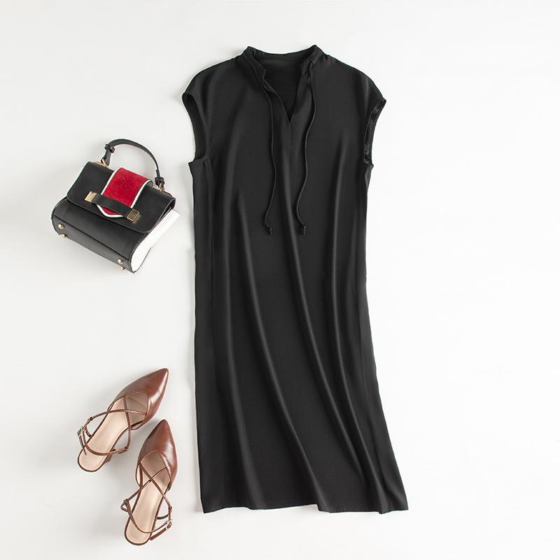 Женское атласное платье из шелка Mulberry, лето 2025 г.: Свободный крой, рукав реглан, миди Medium чёрный
Женское атласное платье из шелка Mulberry, лето 2025 г.: Свободный крой, рукав реглан, миди Medium чёрный