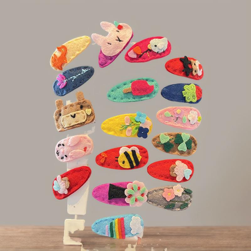 Princess Cartoon Embroidered Felt Hair Clips for Girls - Red and Sweet Baby Fringe Clip
Princess Cartoon Embroidered Felt Hair Clips for Girls - Red and Sweet Baby Fringe Clip