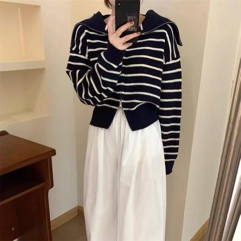 Новый кардиган с лацканами, двойной молнией, в полоску, с цветовой блокировкой, простой, женский, свободный, повседневный, вязаный жакет one size fits all чёрный
Новый кардиган с лацканами, двойной молнией, в полоску, с цветовой блокировкой, простой, женский, свободный, повседневный, вязаный жакет one size fits all чёрный