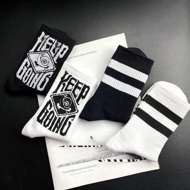 Men s American Style Mid-Tube White Basketball Socks - Trendy, Breathable, Sweat-Absorbent, Thin, and High-Waist Sports Design. One Size
Men s American Style Mid-Tube White Basketball Socks - Trendy, Breathable, Sweat-Absorbent, Thin, and High-Waist Sports Design. One Size