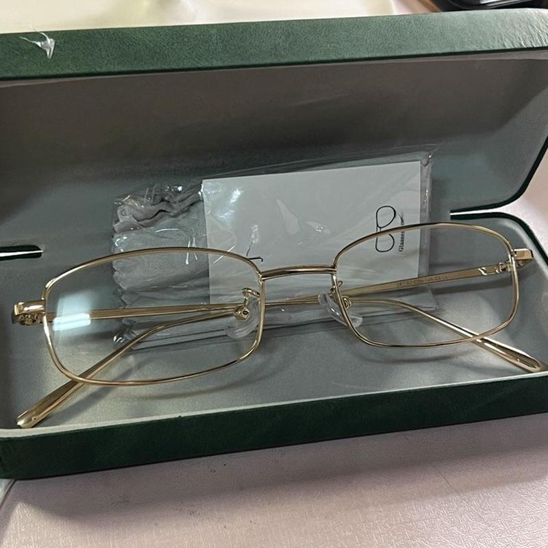 Y2K Harajuku маленькие квадратные очки в оправе женские ретро металлические очки прозрачные очки для чтения синий свет блокирующие очки
Y2K Harajuku маленькие квадратные очки в оправе женские ретро металлические очки прозрачные очки для чтения синий свет блокирующие очки