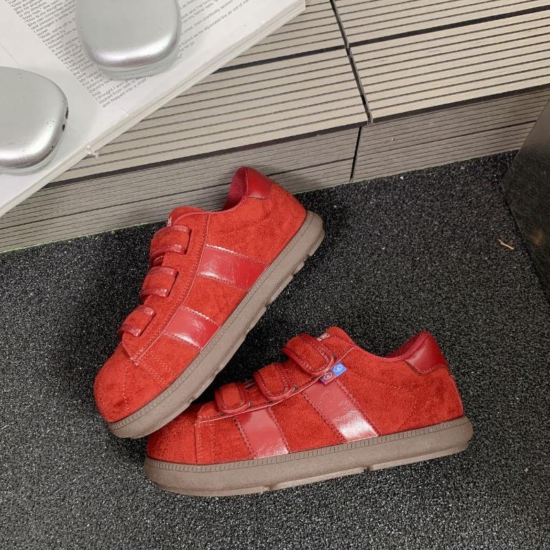 Женская осенняя новая модная универсальная повседневная ретро-обувь на платформе с застежкой-липучкой 35 красный
Женская осенняя новая модная универсальная повседневная ретро-обувь на платформе с застежкой-липучкой 35 красный