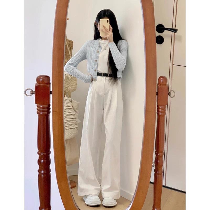 Plus Size High Waist White Pleated Wide Leg Jeans for Women - Slimming, Lazy Fit, Floor-Length, Straight Leg Pants for Autumn/Spring X-Large
Plus Size High Waist White Pleated Wide Leg Jeans for Women - Slimming, Lazy Fit, Floor-Length, Straight Leg Pants for Autumn/Spring X-Large