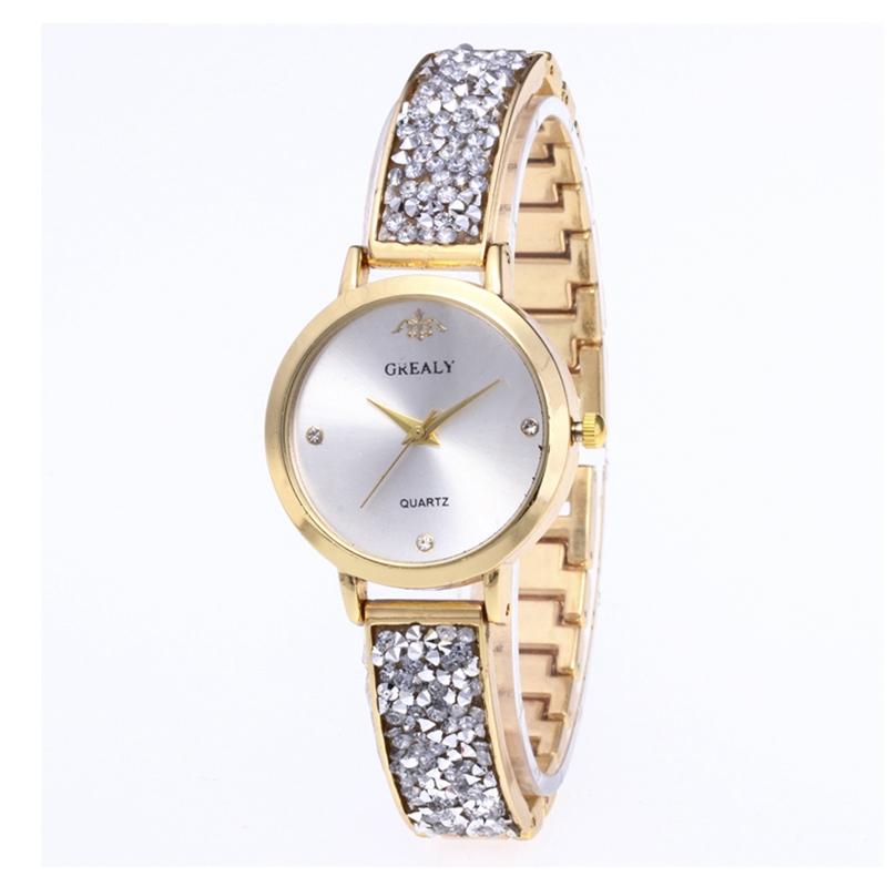 New Fashion Casual Women Watches Steel Band Diamond Women s Watch Rhinestone Bracelet Wristwatches Relogio Feminino Quartz Watch
New Fashion Casual Women Watches Steel Band Diamond Women s Watch Rhinestone Bracelet Wristwatches Relogio Feminino Quartz Watch