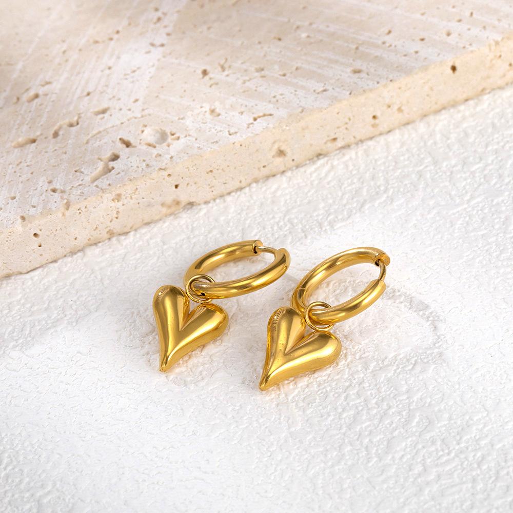 CARLIDANA Fashion 18K Gold Plated PVD Stainless Steel Texture Chunky Wing Shape Love Heart Stud Earring for Women Clean Fit
CARLIDANA Fashion 18K Gold Plated PVD Stainless Steel Texture Chunky Wing Shape Love Heart Stud Earring for Women Clean Fit