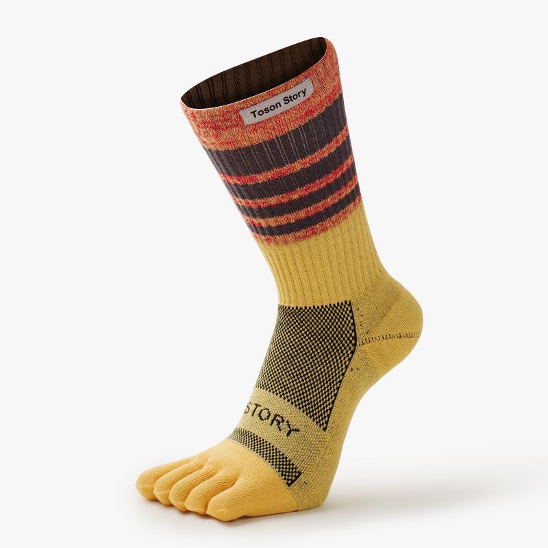 Хлопковые мужские спортивные носки с пятью пальцами, впитывающие пот и предотвращающие появление запахов, осенне-зимние махровые носки с длинными трубками и разделенным носком EU38-45(US 6-11)
Хлопковые мужские спортивные носки с пятью пальцами, впитывающие пот и предотвращающие появление запахов, осенне-зимние махровые носки с длинными трубками и разделенным носком EU38-45(US 6-11)