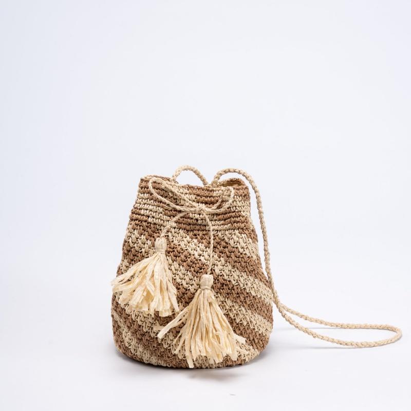New Striped Paper Rope Color Blocking Woven Bag Women s Handmade Large Capacity Handbags Vacation Beach Bucket Bag
New Striped Paper Rope Color Blocking Woven Bag Women s Handmade Large Capacity Handbags Vacation Beach Bucket Bag
