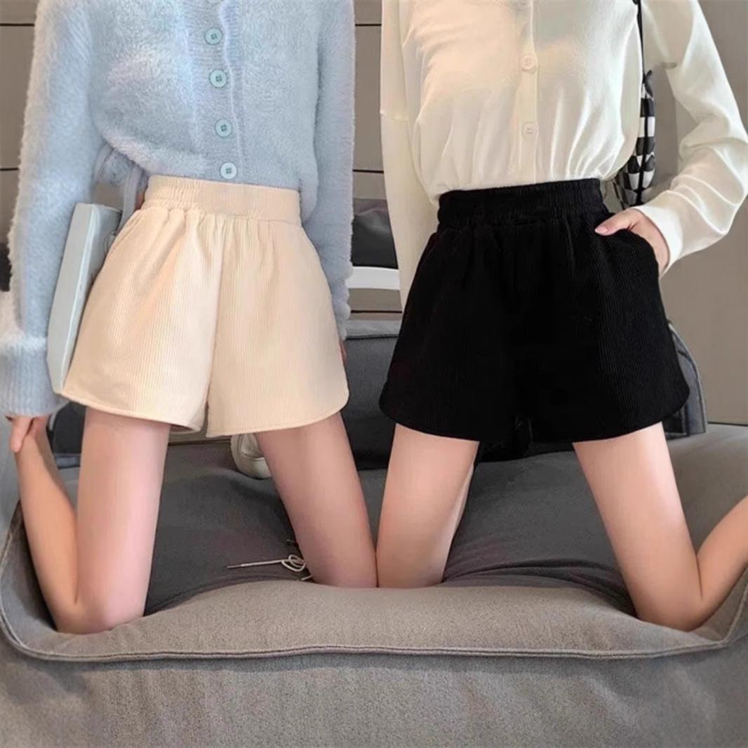 Women s Plus Size High Waist Corduroy Wide-Leg Shorts for Autumn and Winter XS (70-80 jin)
Women s Plus Size High Waist Corduroy Wide-Leg Shorts for Autumn and Winter XS (70-80 jin)