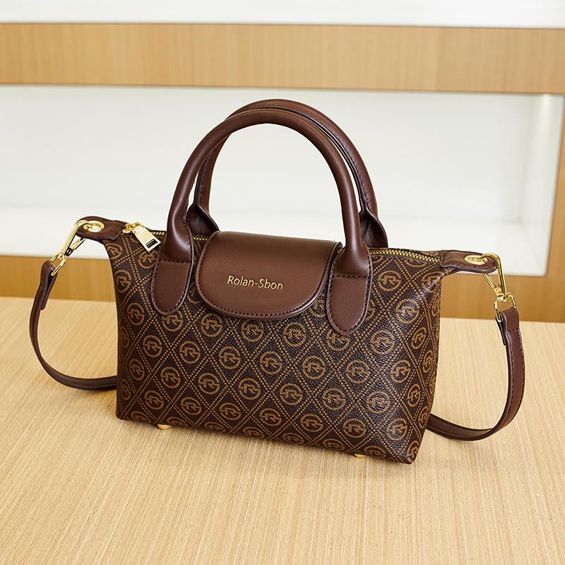 New Pillow Bag Trendy and Fashionable Printed One shoulder European and American Retro Hand Held One Shoulder Slant
New Pillow Bag Trendy and Fashionable Printed One shoulder European and American Retro Hand Held One Shoulder Slant