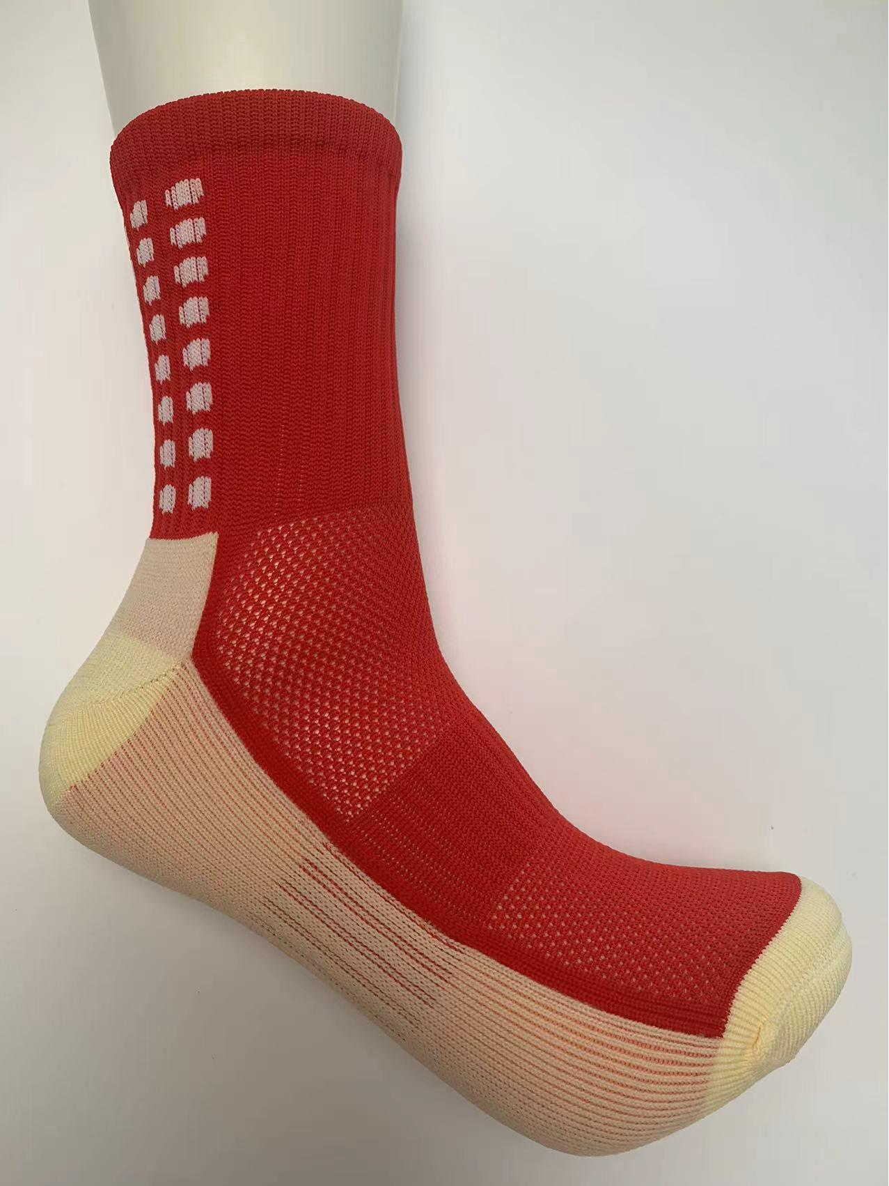 Чоловічі та жіночі кольорові футбольні шкарпетки до середини гомілки з точковим нековзким нейлоновим покриттям One Size
Чоловічі та жіночі кольорові футбольні шкарпетки до середини гомілки з точковим нековзким нейлоновим покриттям One Size