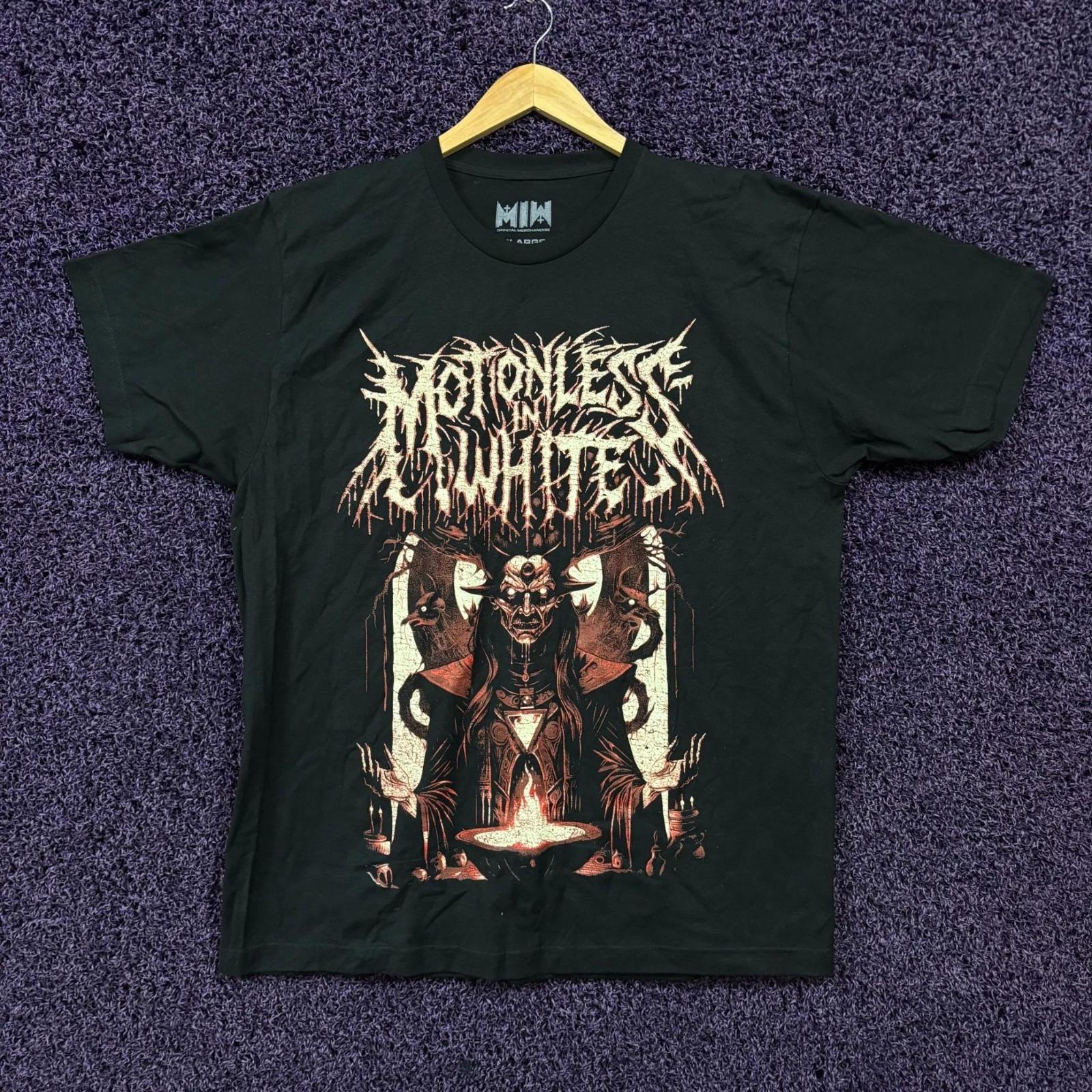 Motionless in White Spellcaster T-Shirt Size Extra Large 3XL
Motionless in White Spellcaster T-Shirt Size Extra Large 3XL